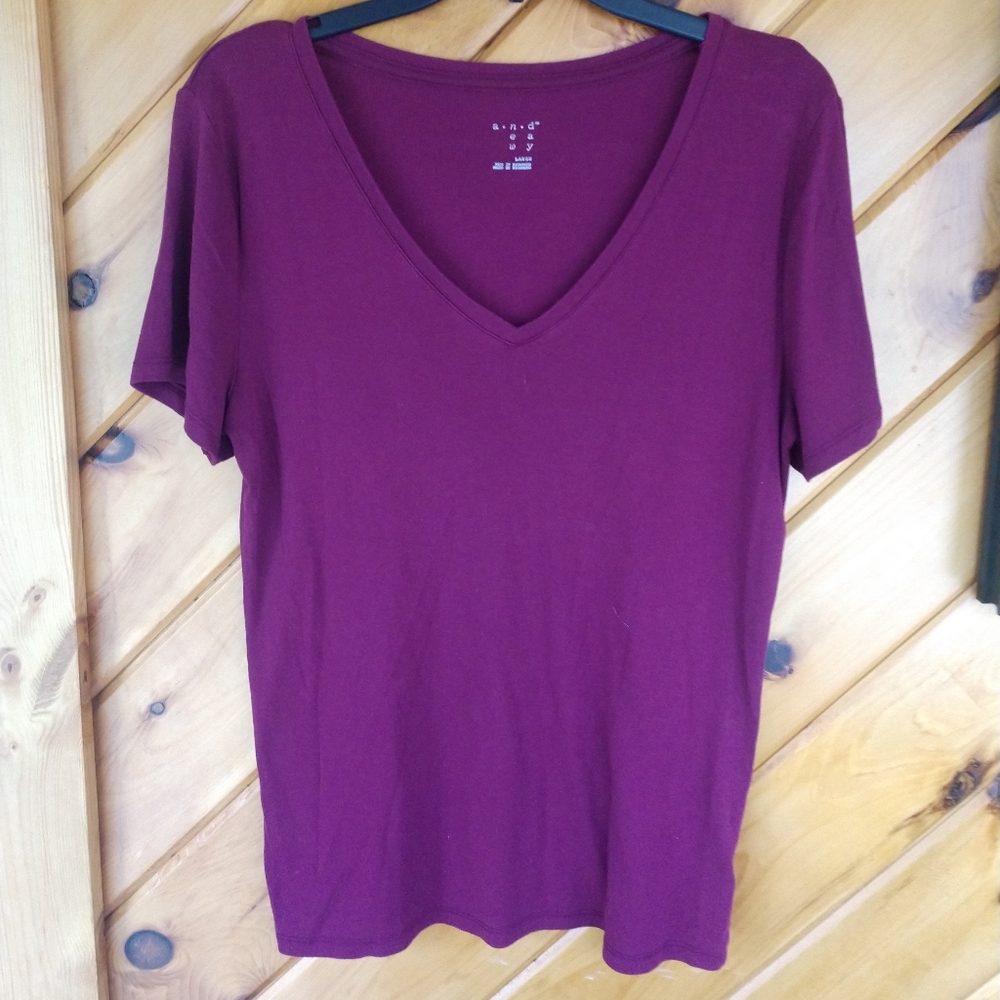 Women's tee